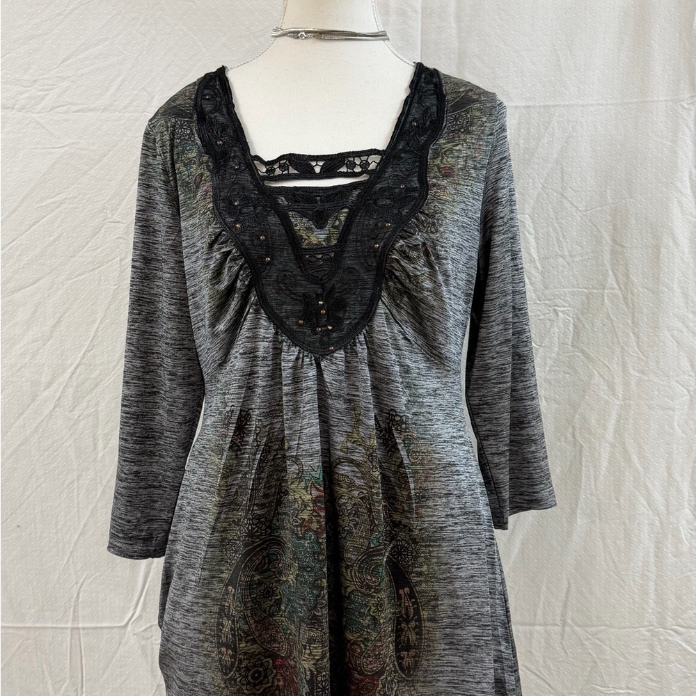 Live and Let Live Black and Gray Textured Top
